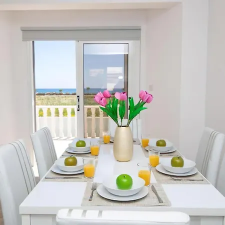 Villa Suncity Boutique Beachfront Ayia Napa